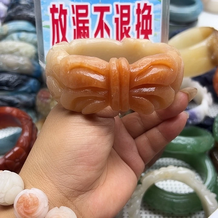 石英岩玉手镯未镶嵌