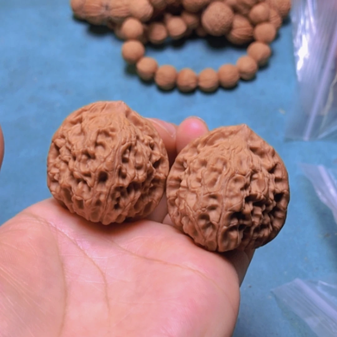 【闪购商品】核桃摆件40玉枕元宝有修