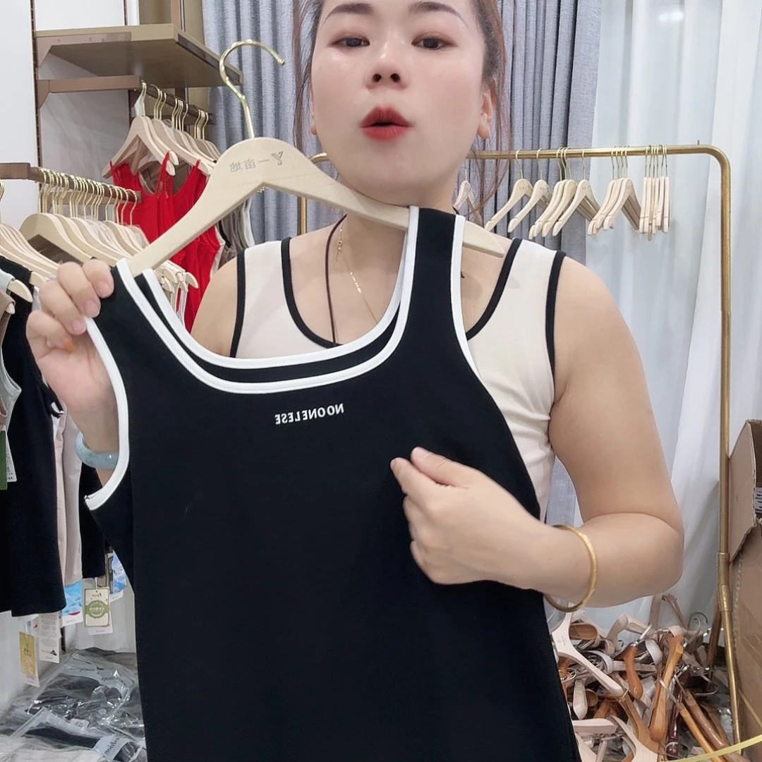 棉3318黑色背心拼接
