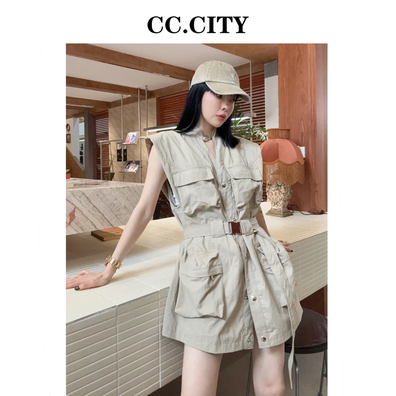 【蔡丽丽 & 添羽 】时尚洋气个性百搭工装马甲连衣裙6x899