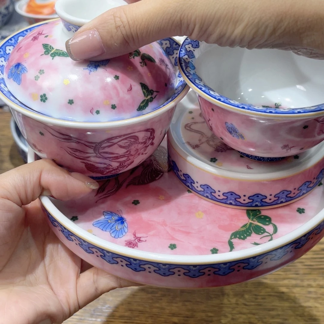 乡**卓景德镇陶瓷工厂福利价