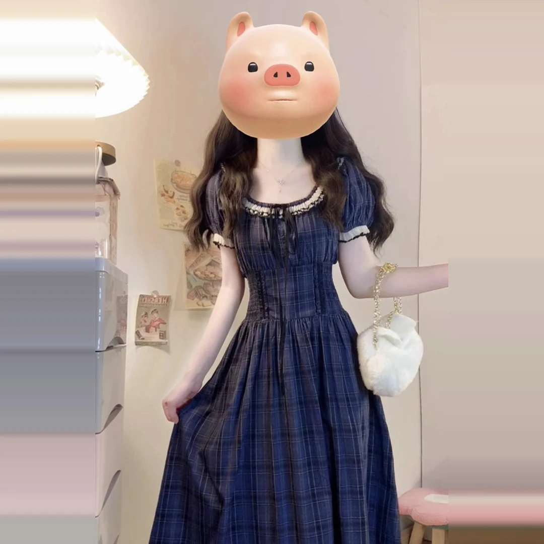 法式复古方领格纹连衣裙子女夏季2025新款气质收腰绝美学院风长裙