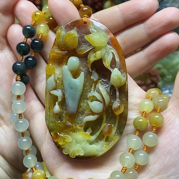 岫玉未镶嵌吊坠(赠链)