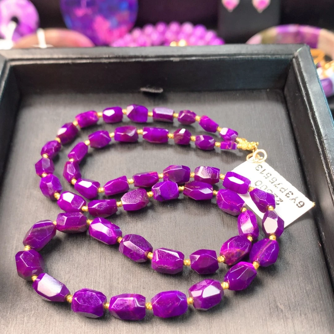 未镶嵌苏纪石（舒俱来）项链一*