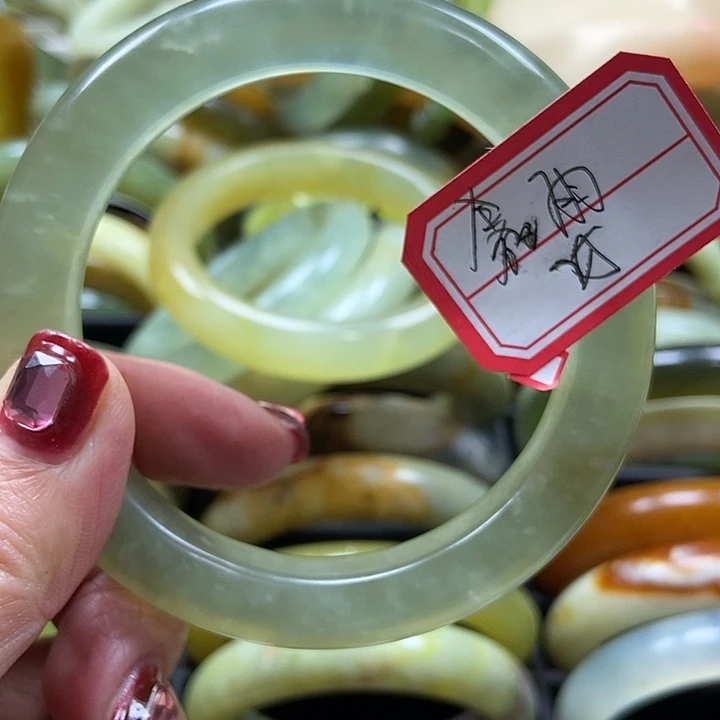 蛇纹石玉手镯未镶嵌鑫*