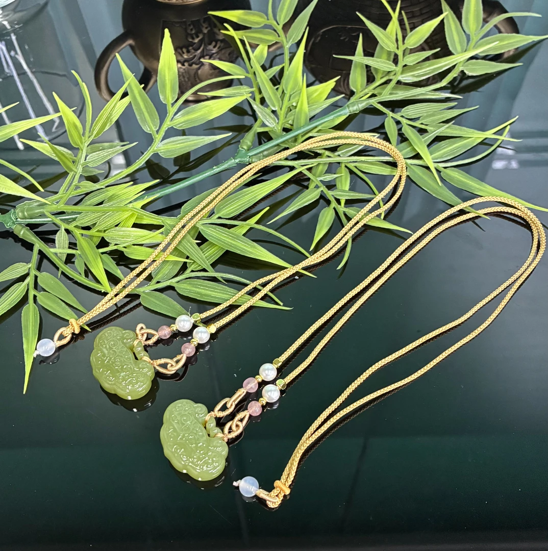 和田玉如意吊坠【小北质检】ZJH919Z9多样性发一