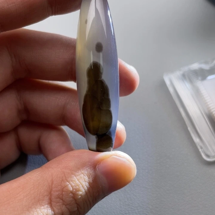 玛瑙/玉髓颈饰未镶嵌穿**空