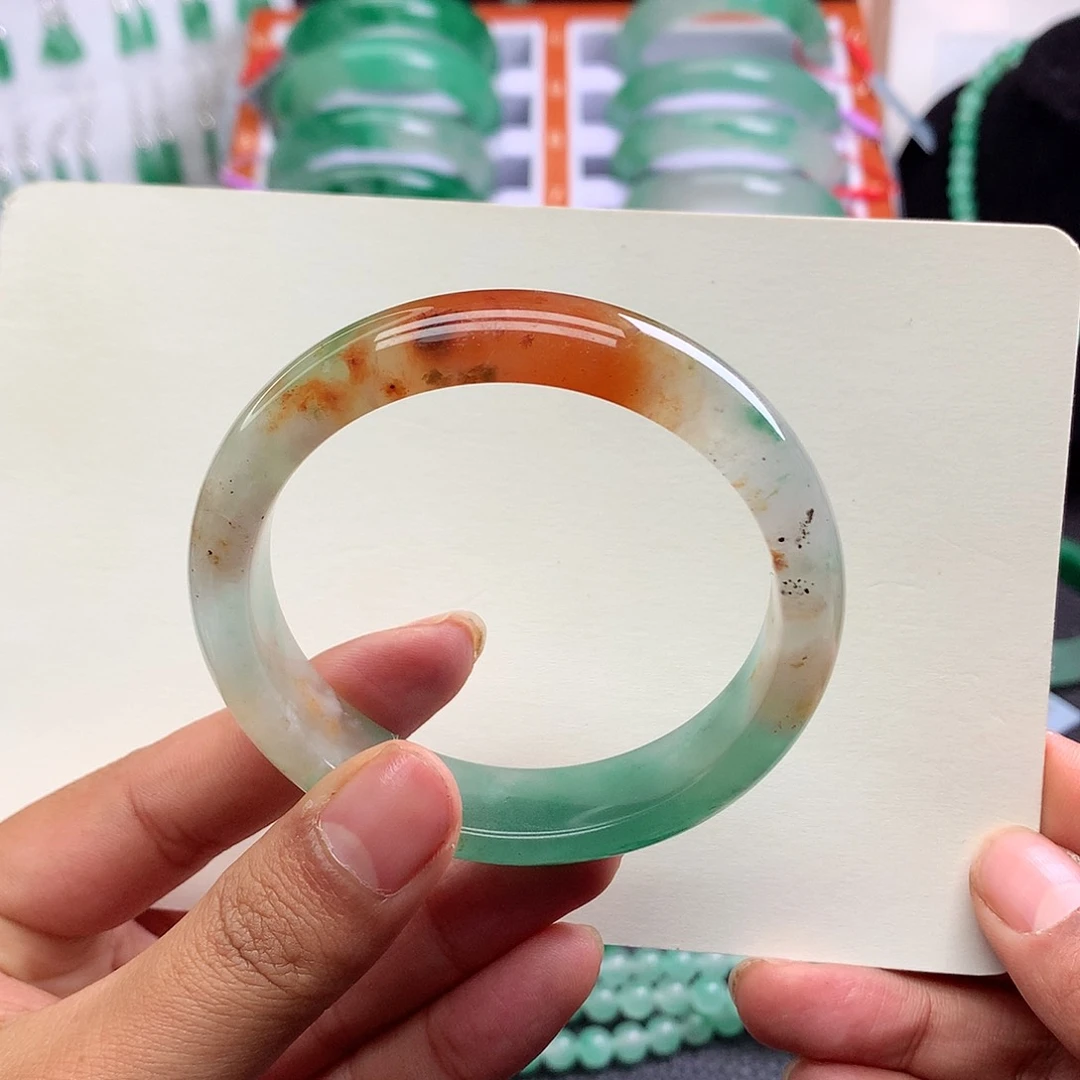 石英质玉手镯未镶嵌龍****朤