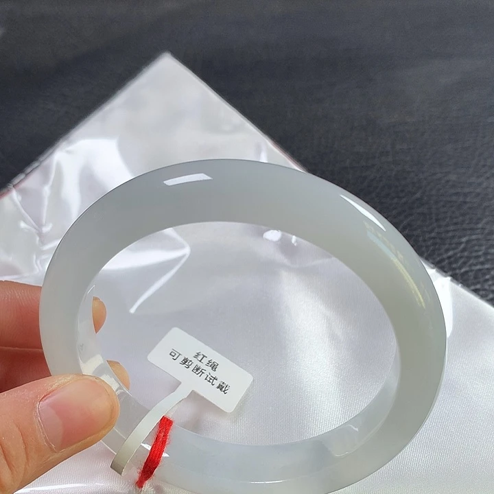 翡翠未镶嵌手镯63圈