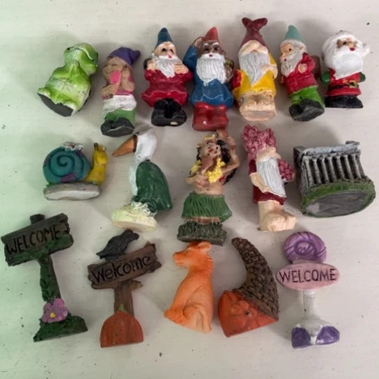 摆件家***主              微瑕。