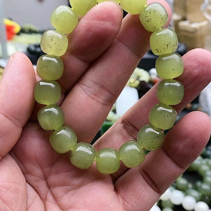 【闪购商品】未镶嵌手链和田玉12黄口青花