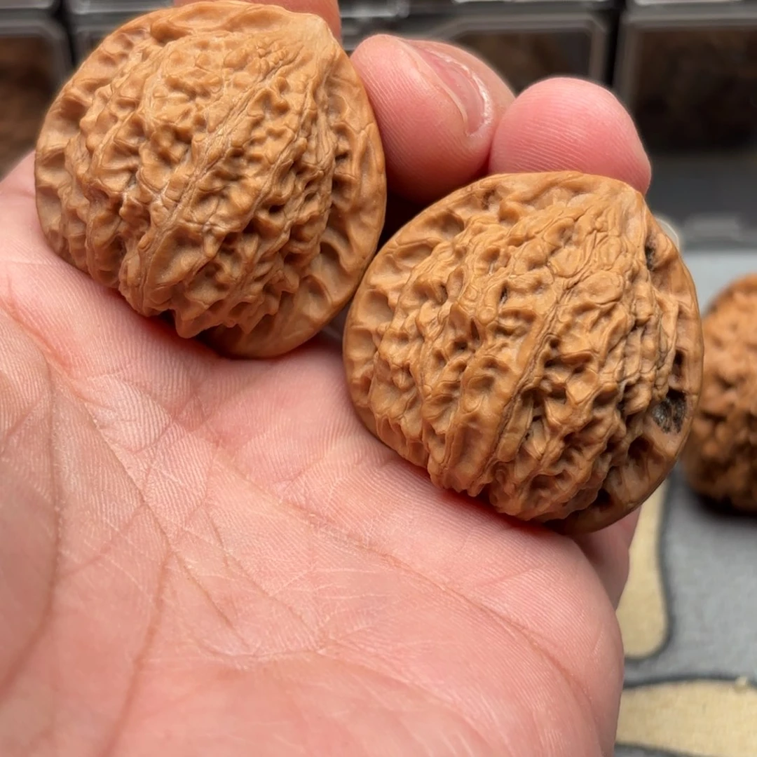 文玩核桃把件金牛39