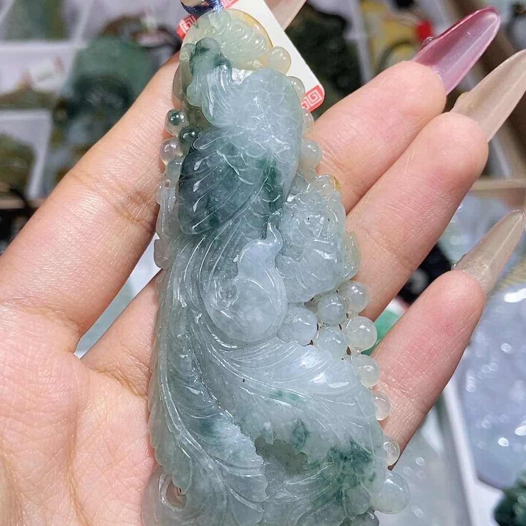 翡翠颈饰未镶嵌天然