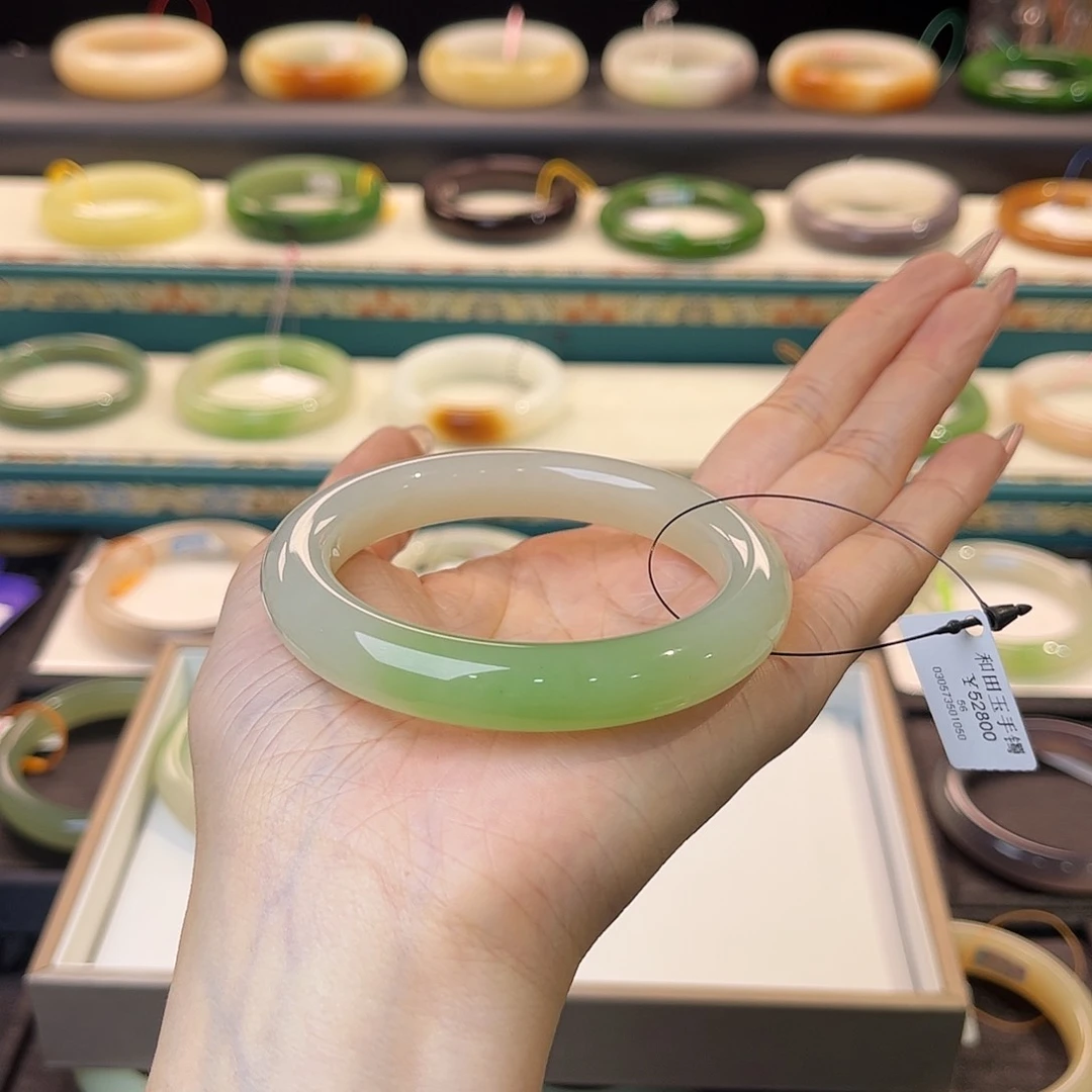 和田玉手镯未镶嵌陆*八翠青