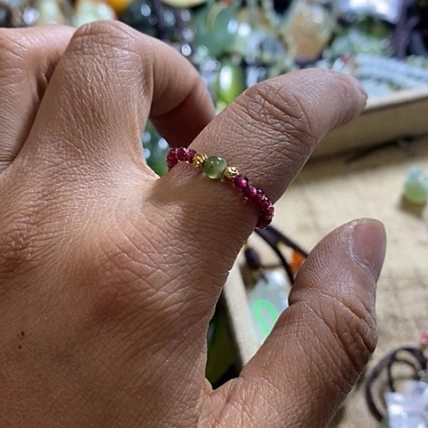 石榴石戒指未镶嵌一个