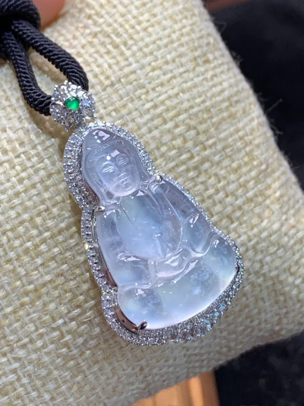 天然翡翠A货玻璃种起冰起荧光观音豪华镶嵌18k金满钻观音吊坠