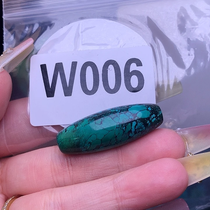 湖北十堰原矿绿小松