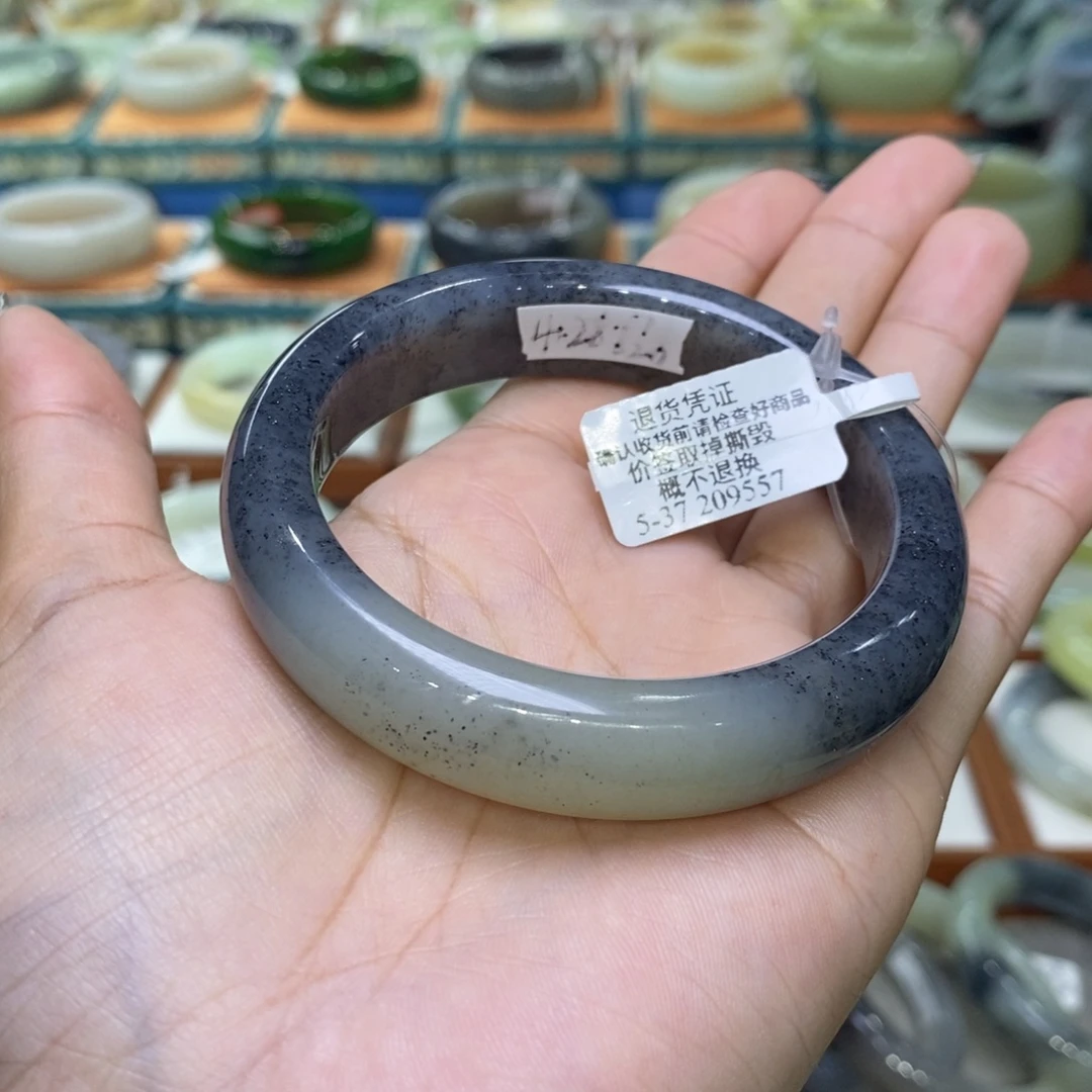 和田玉未镶嵌手镯和田玉籽青花57