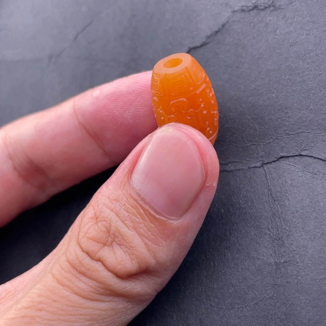 安***饰石英质玉未镶嵌黄蜡石珠子