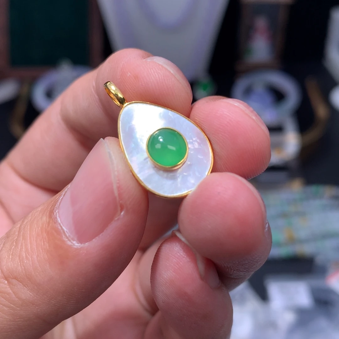 翡翠18K金镶嵌颈饰48小时鉴赏鉴赏期退货不扣服务费