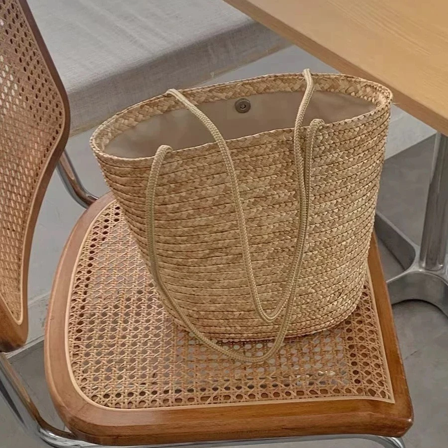韩系网红海边度假沙滩草编水桶包田园风大容量手工编织草包单肩包