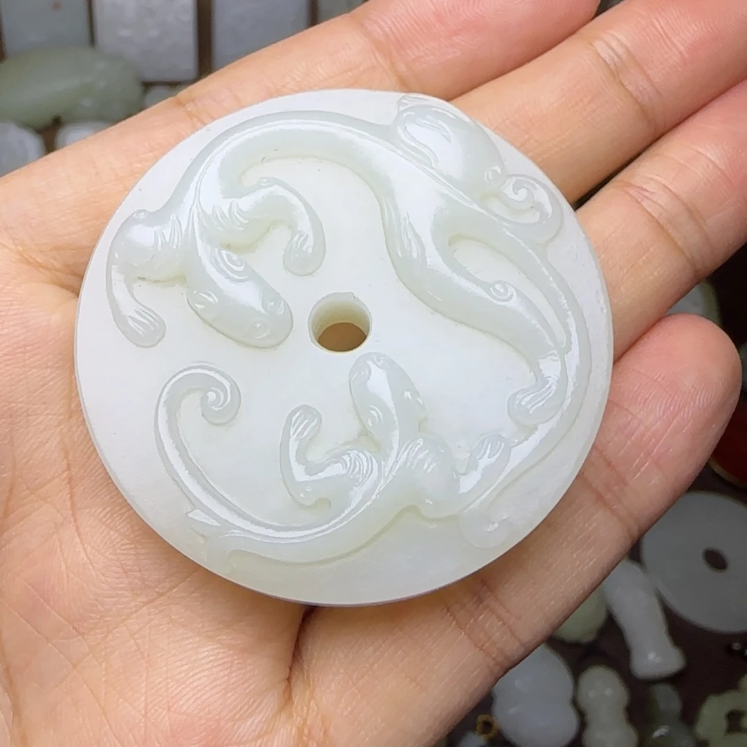 和田玉未镶嵌挂件螭龙