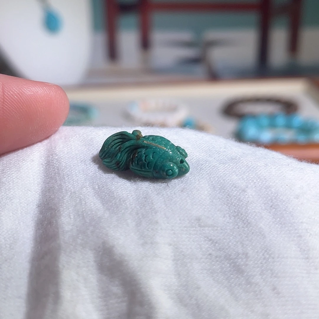 绿松石配饰未镶嵌
