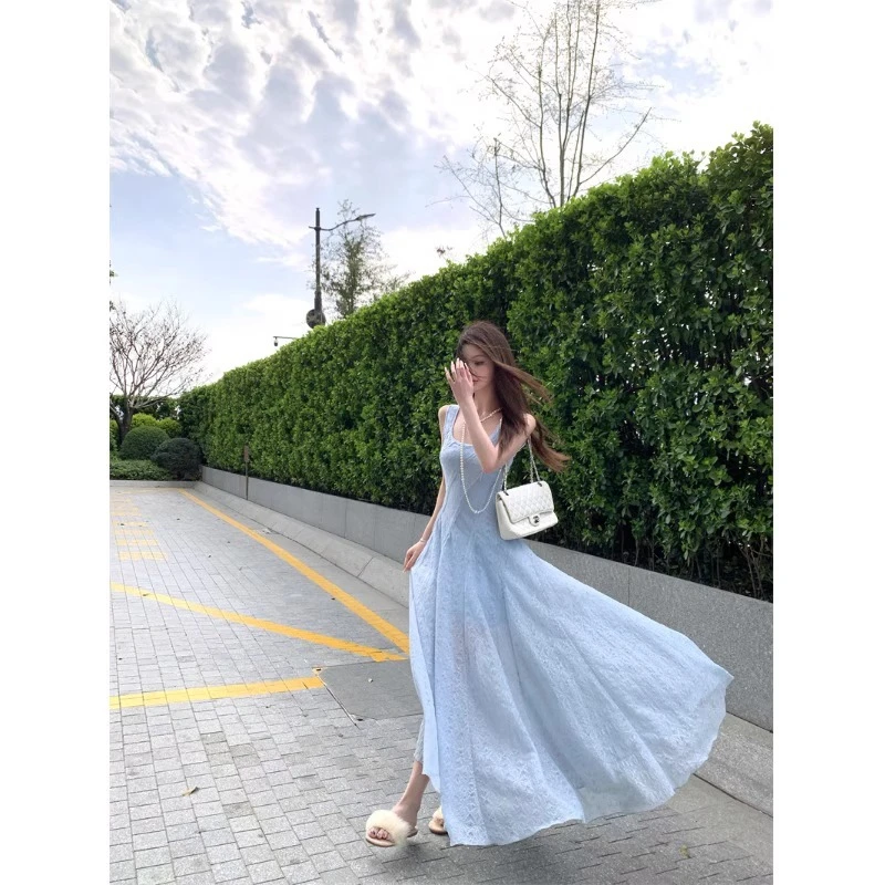 做自己的主人~高级感冷淡风蓝色吊带连衣裙女法式初恋收腰a字长裙