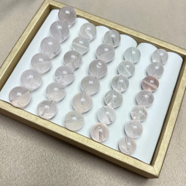 【晶澜月】Q09天然冰透粉水晶通孔单珠 多样性发其一