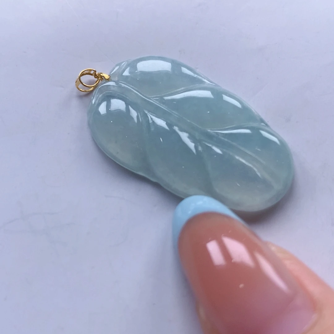 翡翠未镶嵌颈饰吊坠