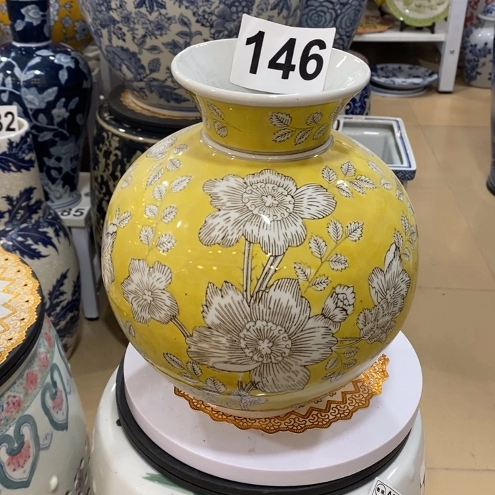 【闪购商品】摆件小*～陶瓷花瓶摆件。。。