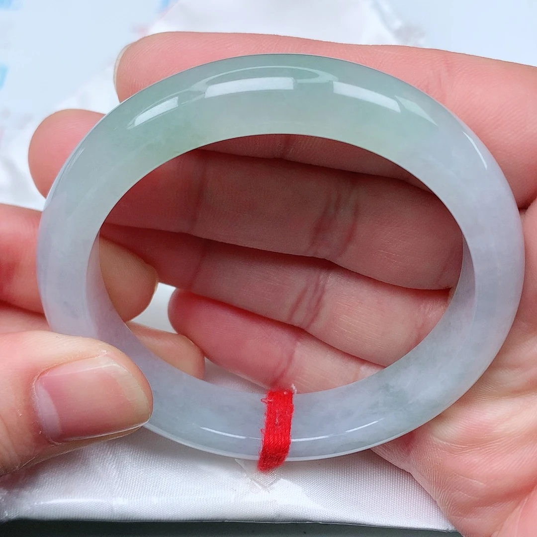 翡翠手镯未镶嵌天然