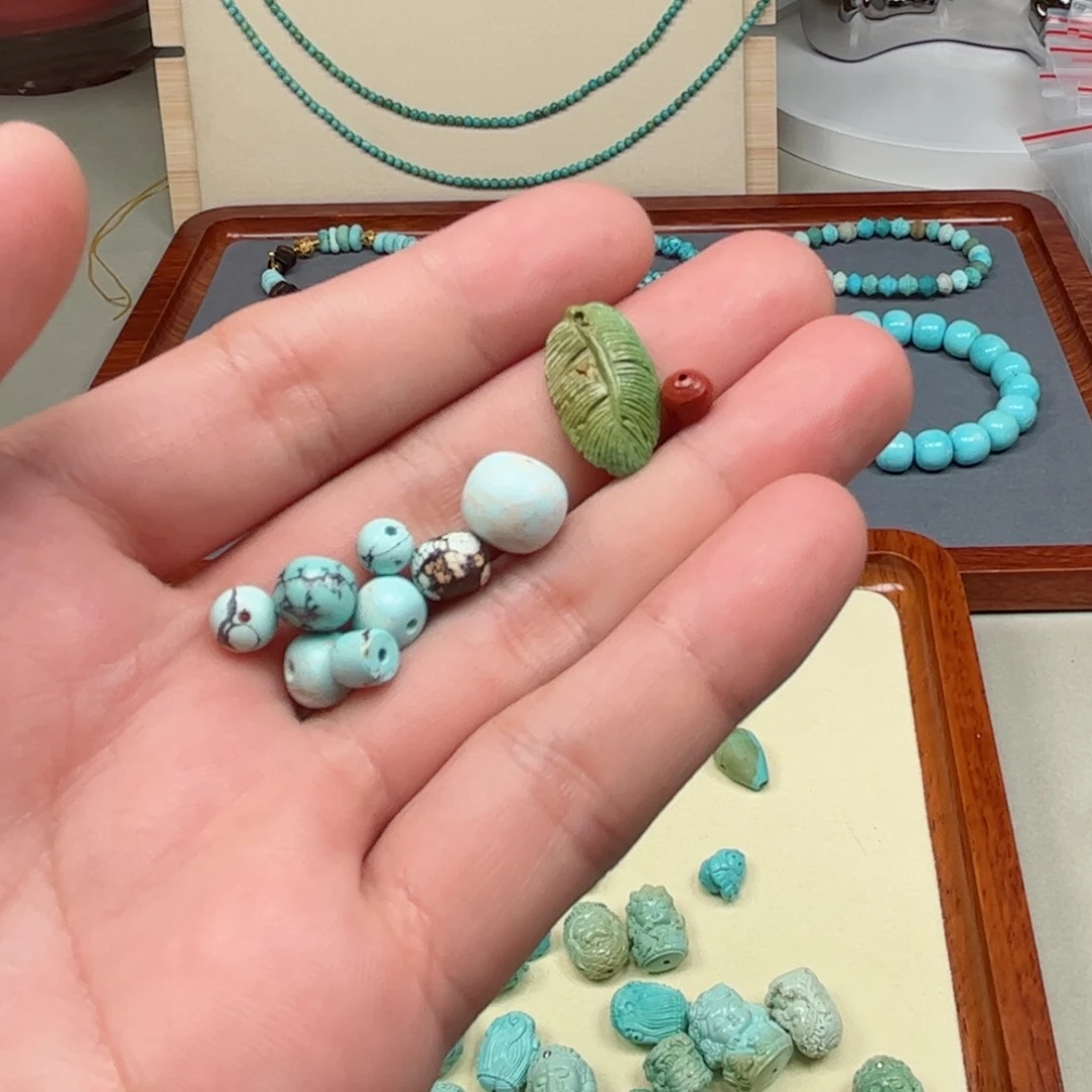 南红玛瑙未镶嵌珠宝奇石