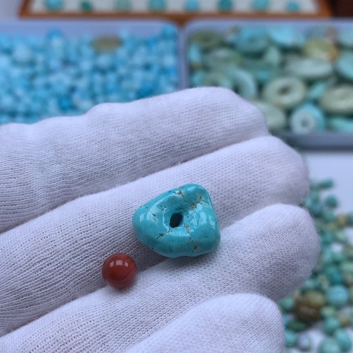 南红玛瑙未镶嵌珠宝奇石