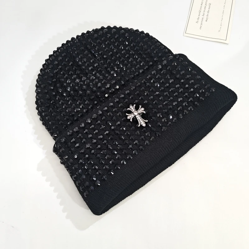 M132高级潮酷百搭针织保暖闪锆十字个性帽