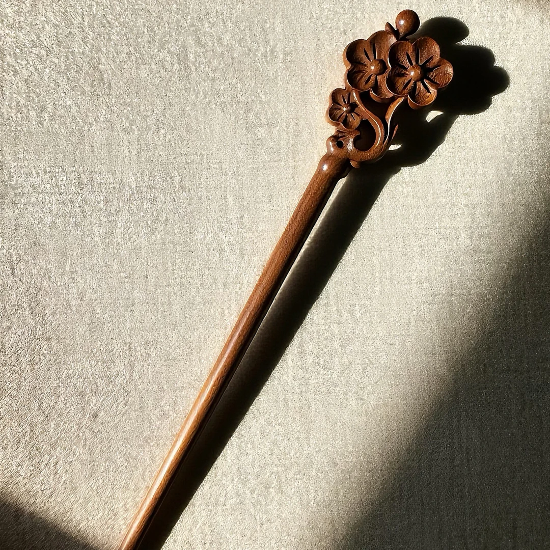 金丝楠阴沉料梅花簪