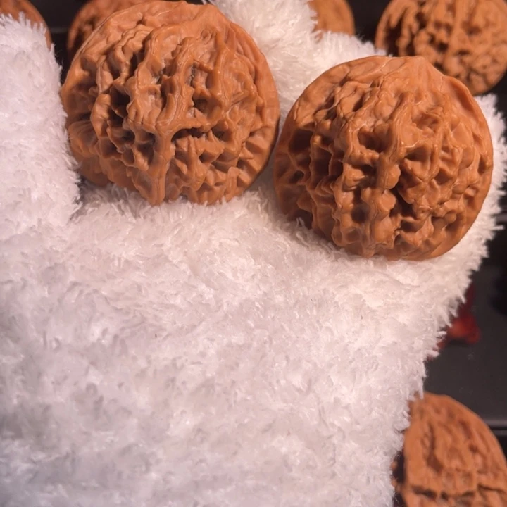 文玩核桃吊坠47官帽