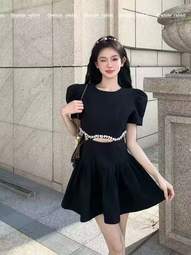 王大温柔家～大码女装法式温柔小心机镂空设计感收腰显瘦连衣裙