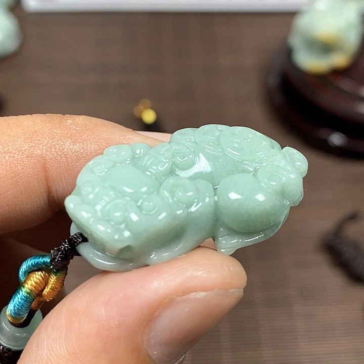 颈饰未镶嵌翡翠天然翡翠玉A货配证书
