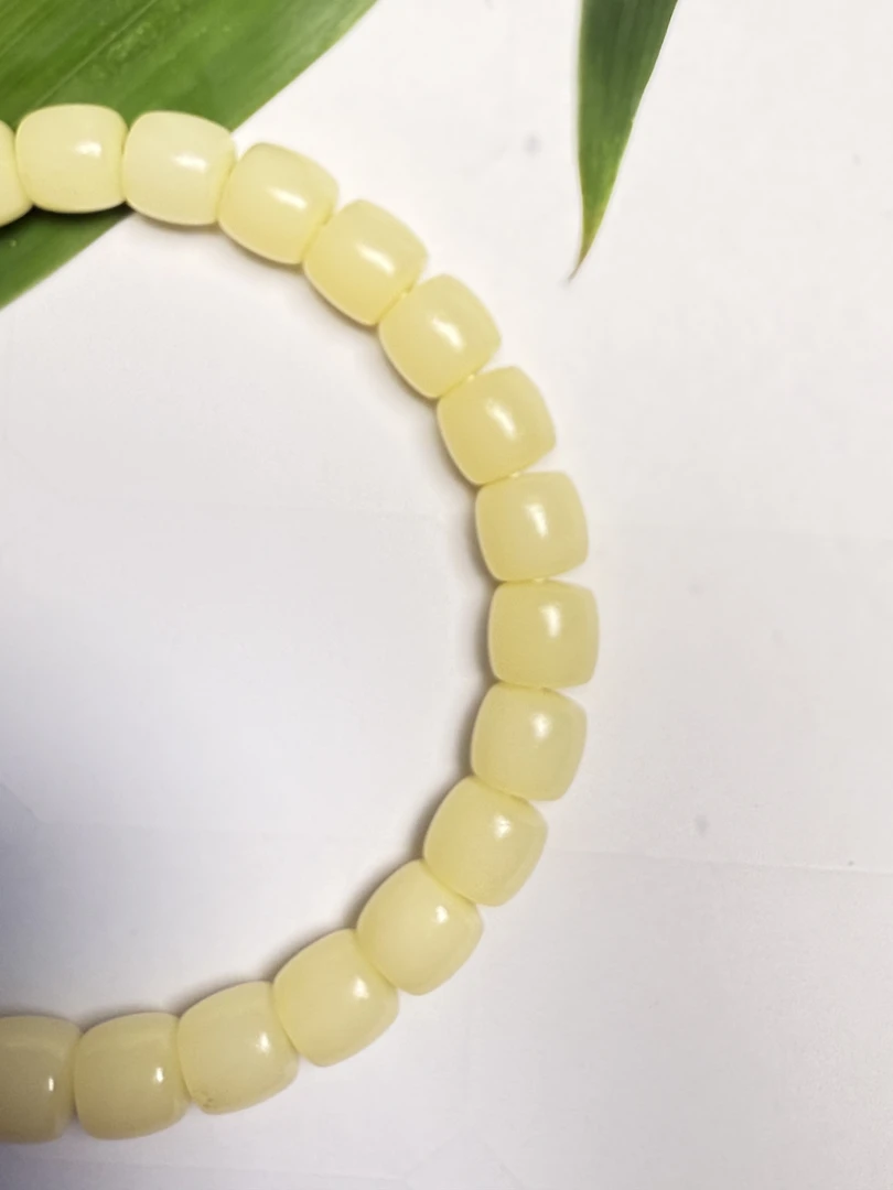 0.8直切精工高瓷骆驼牙单圈手串