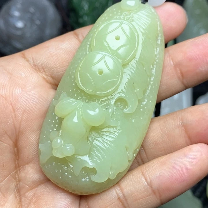 颈饰未镶嵌和田玉