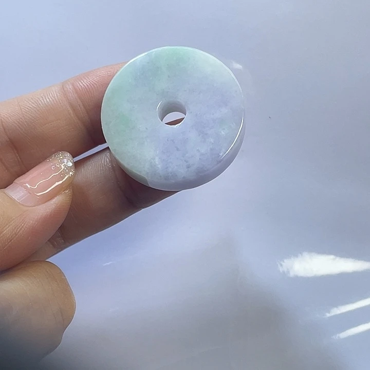 颈饰未镶嵌翡翠春彩平安扣
