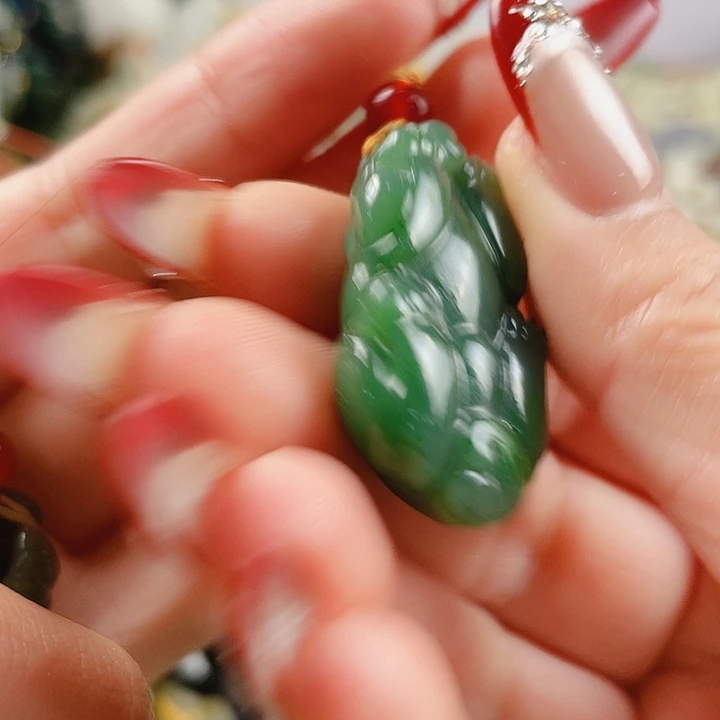 未镶嵌和田玉挂件