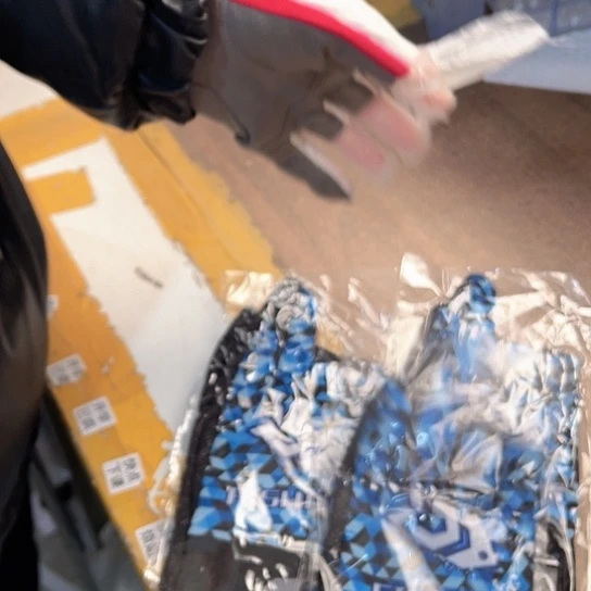 漏三指手套拍一发二