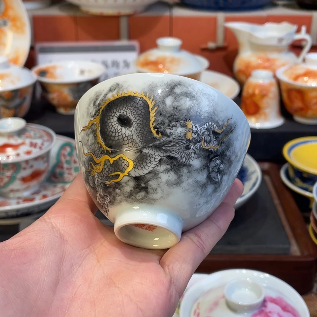 我是一只小小鸟。。