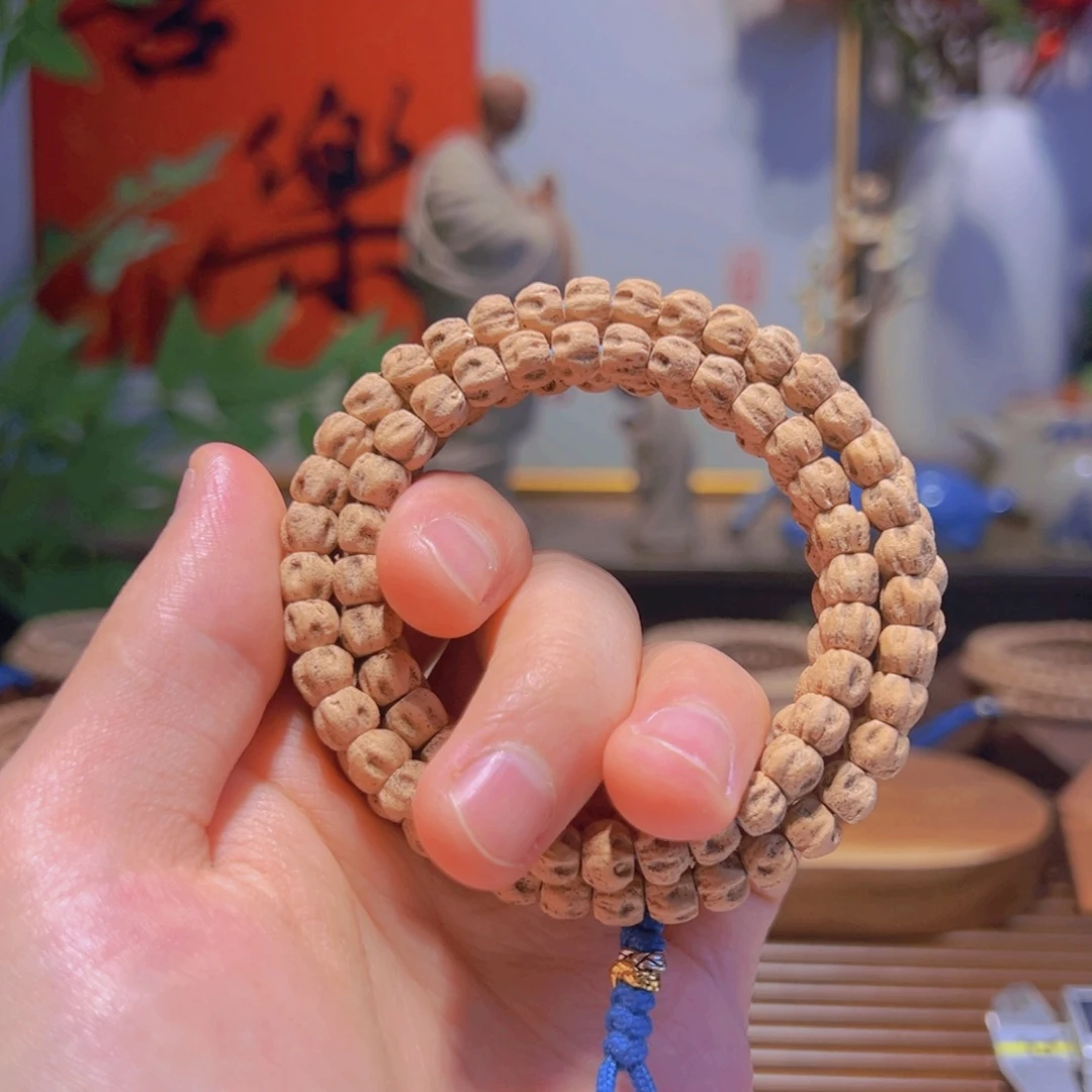 子***。吊坠柏香籽/百香籽