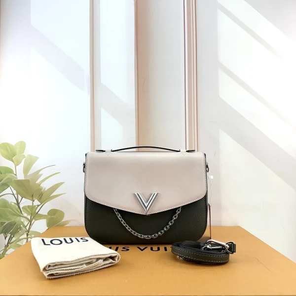 路易威登/包包/99新/23*7*17/C536800662