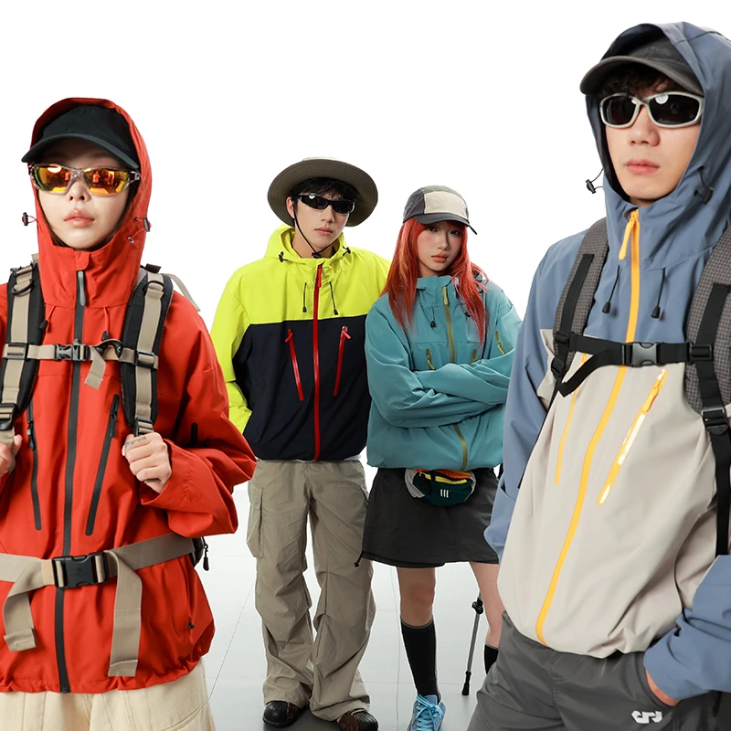 『轻薄户外3.0』“蛇年限定” 新款三合一情侣轻量化休闲连帽冲锋外套