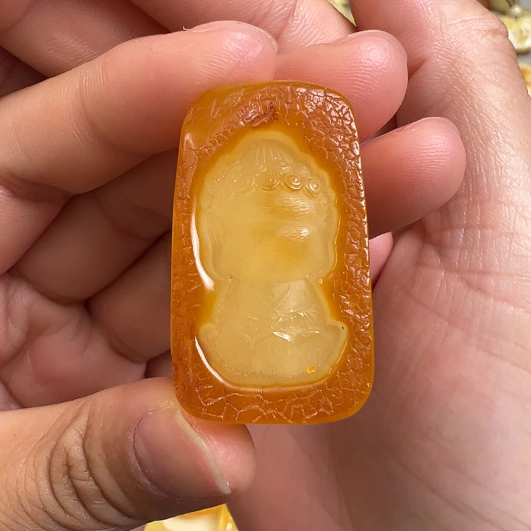 泽***麻蜜蜡未镶嵌裸石蜜蜡