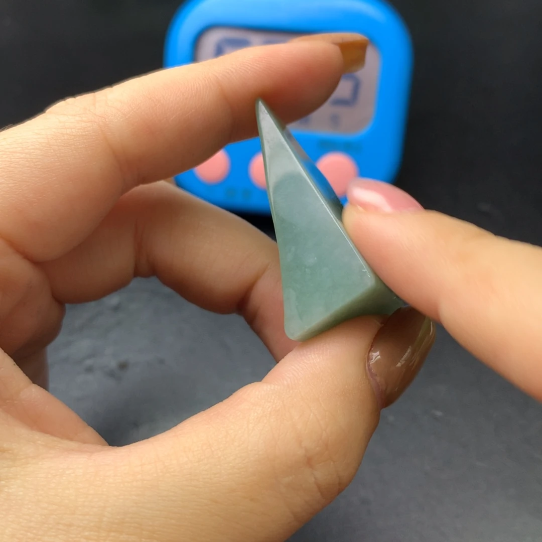 翡翠未镶嵌颈饰翡翠首饰未镶嵌颈链